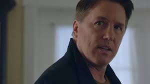 Lochlyn Munro as Hal Cooper