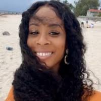 700+ "Éricka" profiles