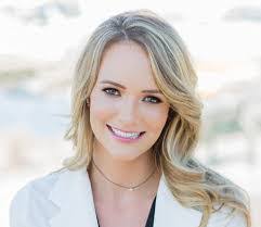 Jenna Roark's Instagram, Twitter & Facebook