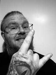 Weeeelcome to a late, but nice weekend playlist 🤘🏻 We have some old  favorites and new tunes for you today, enjoy!! 1: Shadow of Intent