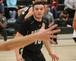 Alejandro Villalobos breaks 1,000 points, Douglas beats Tanque Verde