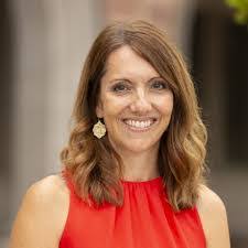 Jen Logan's Instagram, Twitter & Facebook