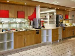 There is a private bathroom, hospitality tray, trouser press and colour tv in all rooms at holiday inn express london limehouse. Holiday Inn Express London Limehouse London Auf Travelstay Com Buchen