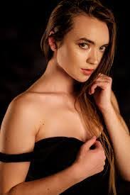 Jenna Counts's Instagram, Twitter & Facebook