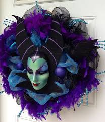 Check out our halloween wreath selection for the very best in unique or custom, handmade pieces from our wreaths shops. Halloween Wreaths Are A Thing Now And They Re Creepily Awesome Bored Panda