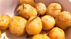 Ricette dietetiche veloci e gustose. Patate Novelle Arrosto Al Microonde Ecco La Ricetta Veloce Un Prof Ai Fornelli