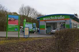 Hier fahre ich mit mein fahrrad ein bisschen durch den dortmunder stadtteil dorstfeld. Dortmund Dorstfeld Imo Car Wash