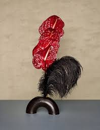 Romance We Give Flowers To The People We Desire It S A Way Of Saying Something Has Grown Inside Me About You F Language Of Flowers Flowers Bouquet Design