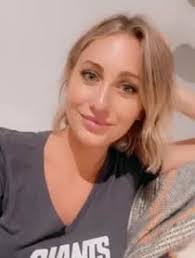 Madelyn Burke's Instagram, Twitter & Facebook