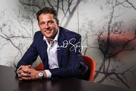 Portret Eric A. V. van Dam advocaat/mediator