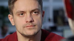 Mádl: V hokejové šatně jsem tajil, že jsem vystupoval jako Michael Jackson,  tam by to dopadlo blbě