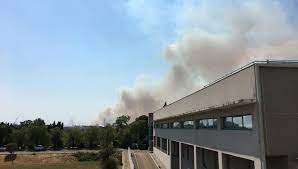 Rudolf diels , chef de la police prussienne, arrivé immédiatement sur les lieux est alors persuadé que marinus van der lubbe a agi seul. Important Incendie En Cours Entre Milhaud Et Nimes Une Maison Touchee Quatre Pompiers Blesses