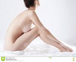 Nacktes Sexy Mädchen Mit Den Langen Beinen Stockfoto - Bild von beute,  porträt: 79058534