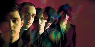 The Horrors expande sonoridade em 'Primary Colours', e acerta