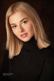 These thin strands will help you to step up hair game by bringing a fun prism like effect. Shoulder Length Blonde Hair Hd Wallpapers Free Download Wallpaperbetter