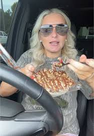 Yummy to my tummy 😍😋 #acaibowl #smoothiebowl #healthy #ivfpregnancy  #pregnant #ivf