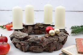 Maybe you would like to learn more about one of these? Naturlichen Adventskranz Mit Baumrinde Basteln Naturlich Deko