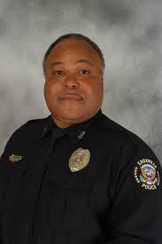 Retired Knoxville police officer killed in car crash