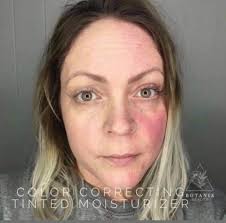 Color correcting tinted moisturizer