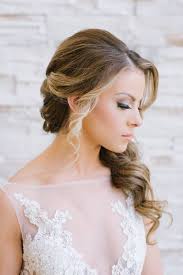 The Wedding Makeup Trends Every New Bride Needs To Know Wedding Hairstyles Wedding Makeup Looks Glam Wedding Makeup