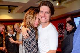 Анатолий анатолич и юла в третий раз станут родителями. Anatolij Anatolich Obyasnil Pochemu Tak I Ne Sygral Svadbu Detektor Media