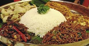 Mukbang nasi ambeng khas jawa melayu di singapore. Tentang Seseorang Resipi Nasi Ambeng