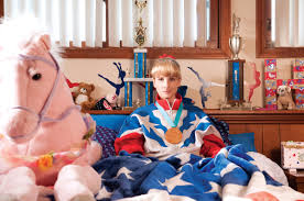 A spoiled and largely forgotten olympic medalist (melissa rauch) takes action when a promising young gymnast (haley lu richardson) threatens. The Unlikable Factor Melissa Rauch On The Bronze Interviews Roger Ebert