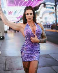 Jenn Aguirre - Free pics, galleries & more at Babepedia