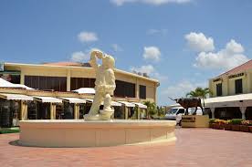 Oranjestad consists of hundreds of local stores where tourists usually buy their keepsakes. Oranjestad Bilder Fotogalerie Von Oranjestad Hochwertige Sammlung
