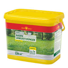 Long reach design means safer tree care from the ground without a ladder. Wolf Garten Rasenpflege Mineralisch