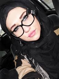 Bunny Alexander's Instagram, Twitter & Facebook