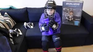 5% jeder bestellung gehen an deinen verein! Eishockey Ausrustung Anziehen How To Put On Your Icehockey Equipment By Gogofett Kidsworld Youtube
