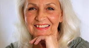 Magi i luften' vil en masse, kan meget. Først og fremmest er den enormt  godt skrevet • POV International