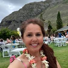 Theresa Phipps's Instagram, Twitter & Facebook