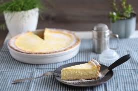 Kasekuchen In Der Runden Ofenhexe Von Pampered Chef Pampered Chef Rezepte Brotchen Essen Kochen Und Backen