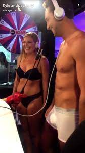 Uncensored Naked Dating - ThisVid.com