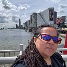 Mat Harris (@sirrah_tam)