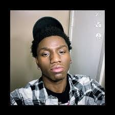 Quannie Jones's Instagram, Twitter & Facebook