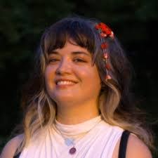 Sandra Fellows's Instagram, Twitter & Facebook