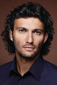 Is there anything Vinnie can't do? This man is so amazingly talented his  vocal range I swear he can do any voice.  https://www.facebook.com/share/r/17fqoedkA6/?mibextid=wwXIfr