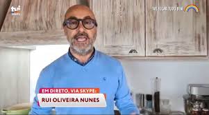 Para além de formação em gestão desportiva, a proximidade com rui costa e jorge jesus podem ter sido fatores determinante para um regresso à luz. Manuel Luis Goucha Faz Cena De Ciumes Ao Marido Em Direto