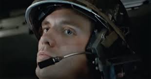 Hicks Stands Ready for Battle in "Aliens"