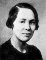 Sam Flora's Instagram, Twitter & Facebook