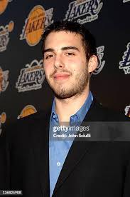 12 Sasha Edelman Photos & High Res Pictures