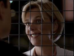 Does anyone else think that Amanda is good looking??