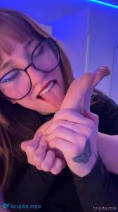 فتاة مصرية قشطة بيضة جداً - نودز اندر ايدج عربدة