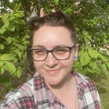 Emma Gammons's Instagram, Twitter & Facebook