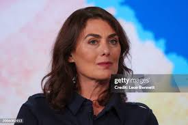 242 Tamara Bennett Photos & High Res Pictures