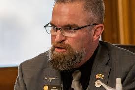 Scott Bottoms's Instagram, Twitter & Facebook