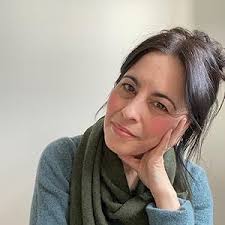 Amazon.in: Tuyen Do: books, biography, latest update